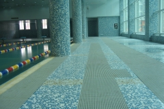 rfp-grate-flooring-commercial-pool-use2